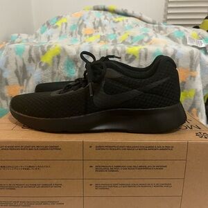 Nike Triple Black Running Shoes